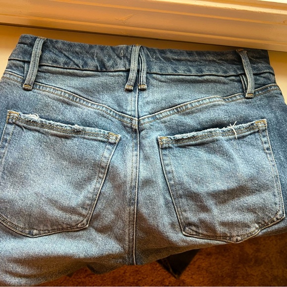 Good American SOFT-TECH GOOD CLASSIC SLIM BOOTCUT JEANS - Picture 9 of 9